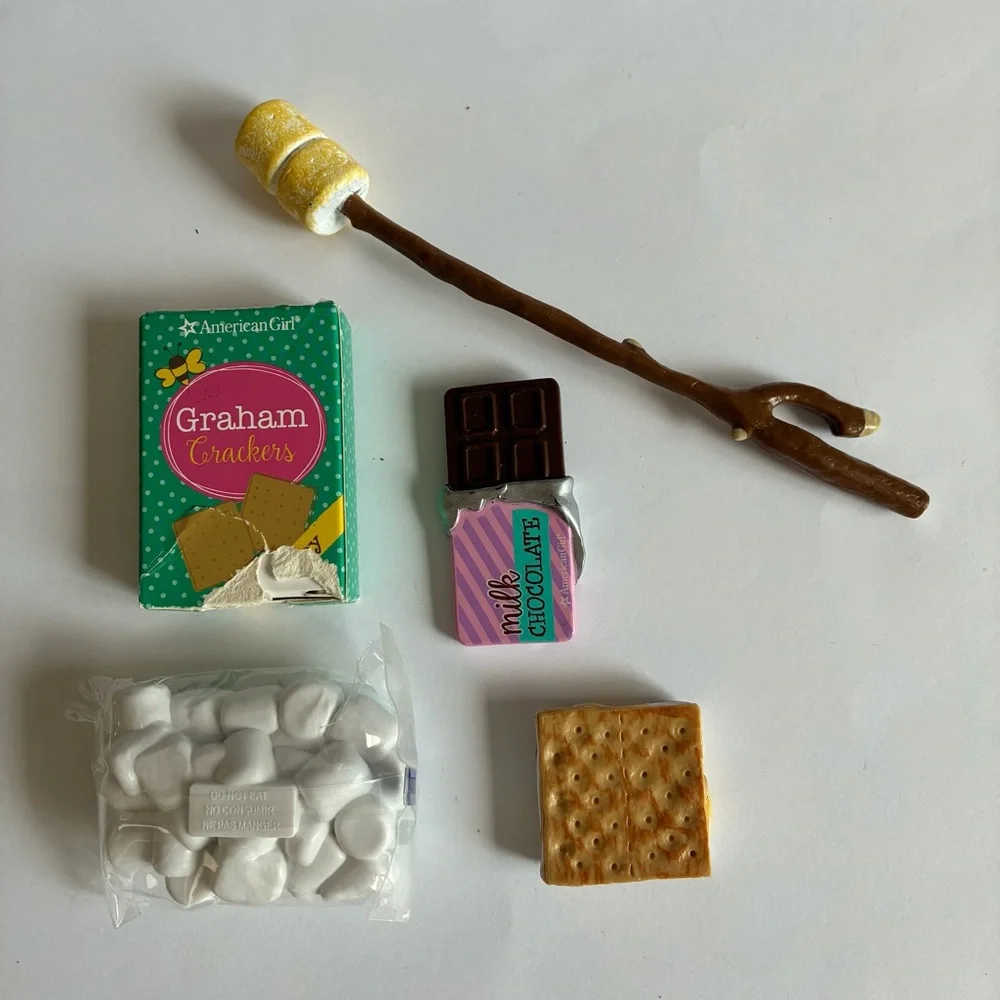American Girl Doll Campfire S’mores Marshmallows Sticks Chocolate Crackers 5pc